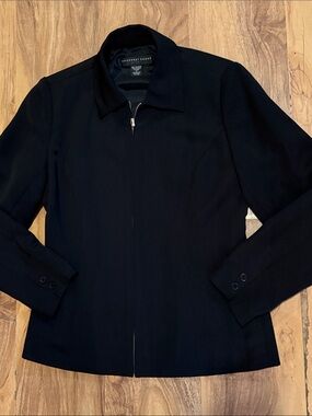 Very Nice Ladies Geoffrey Beene Jacket